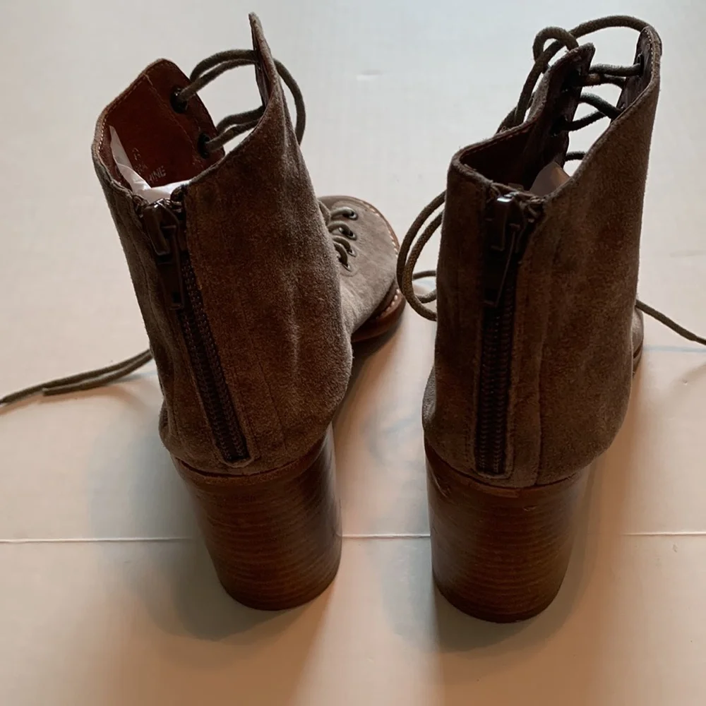 Jeffrey Campbell Women’s Suede Leather Lace Up Shooties - Picture 4 of 8